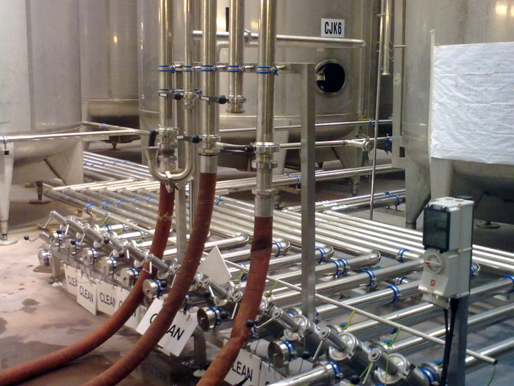 TANK FARM MANIFOLD PIPEWORK